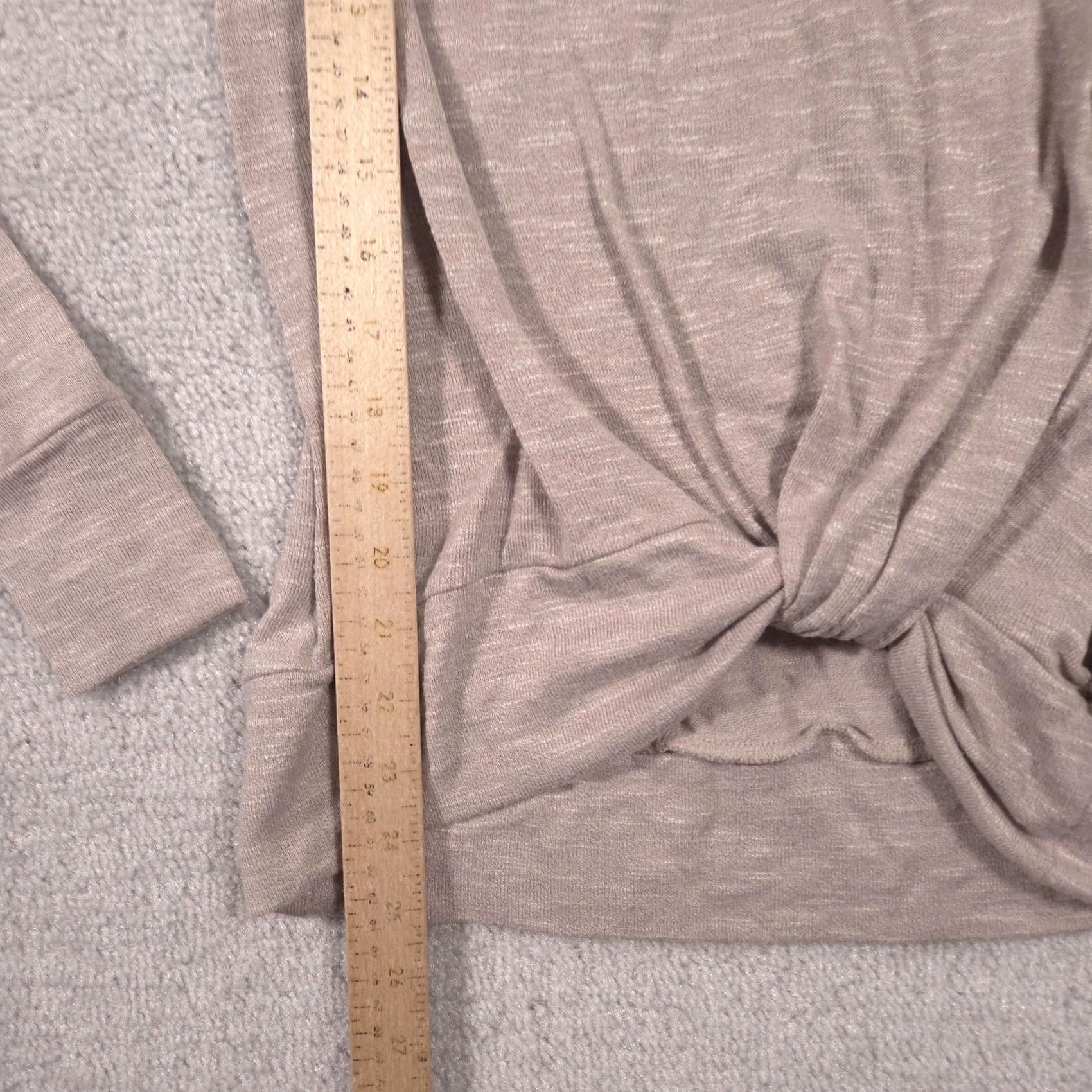 Juicy Couture Juicy Couture Shirt Womens XS Beige Twist Front Scoop Neck Long Sleeve Top Size XS / US 0-2 / IT 36-38 - 7 Thumbnail