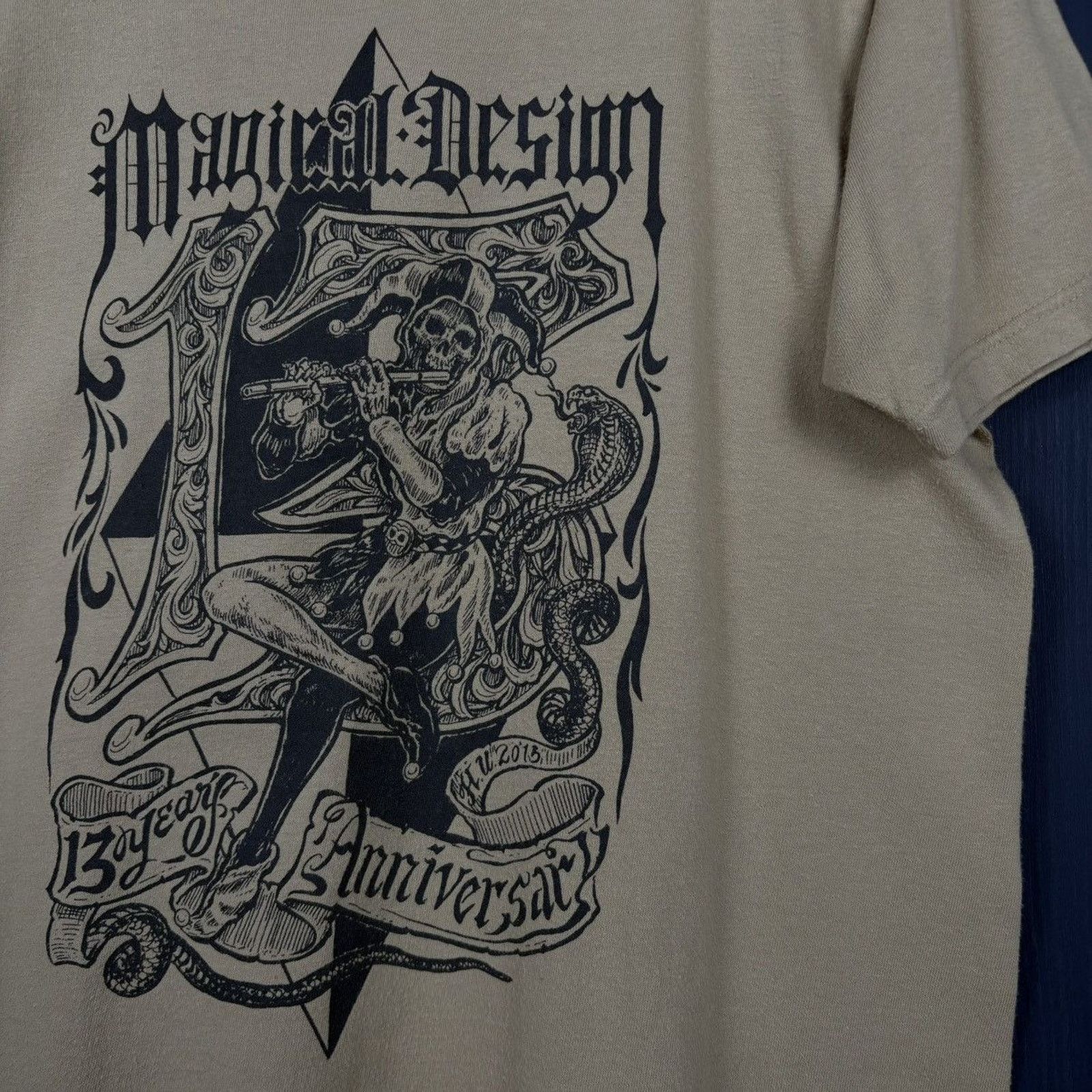 Japanese Brand × Vintage 🇯🇵2013 MAGICAL DESIGN Jester T Size US M / EU 48-50 / 2 - 2 Thumbnail