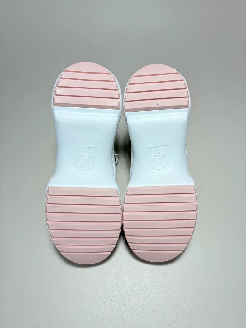 Louis Vuitton Louis Vuitton ARCHLIGHT White Arch Bridge Dad Shoes Size US 7 / IT 37 - 7 Thumbnail