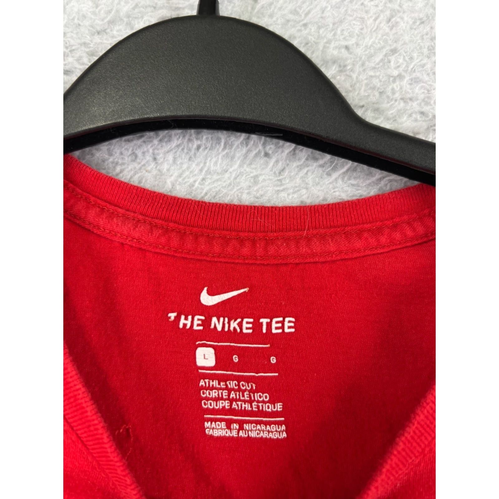 Nike Nike Shirt Mens Large Red Short Sleeve Swoosh Crew Neck Cotton Blend Athletic Size US L / EU 52-54 / 3 - 4 Thumbnail