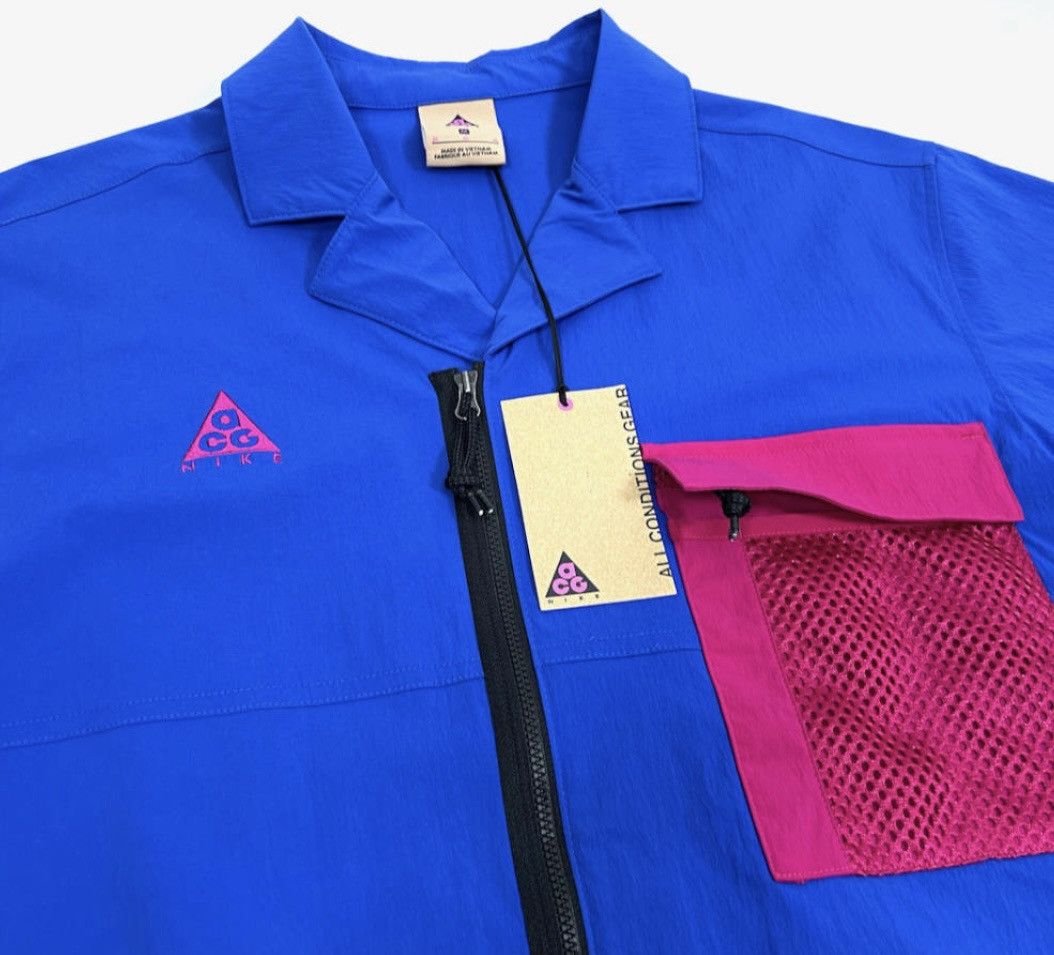 Nike ACG Size M Men’s Nike ACG Short Sleeve Shirt Royal/Sport Fuchsia Size US M / EU 48-50 / 2 - 4 Thumbnail
