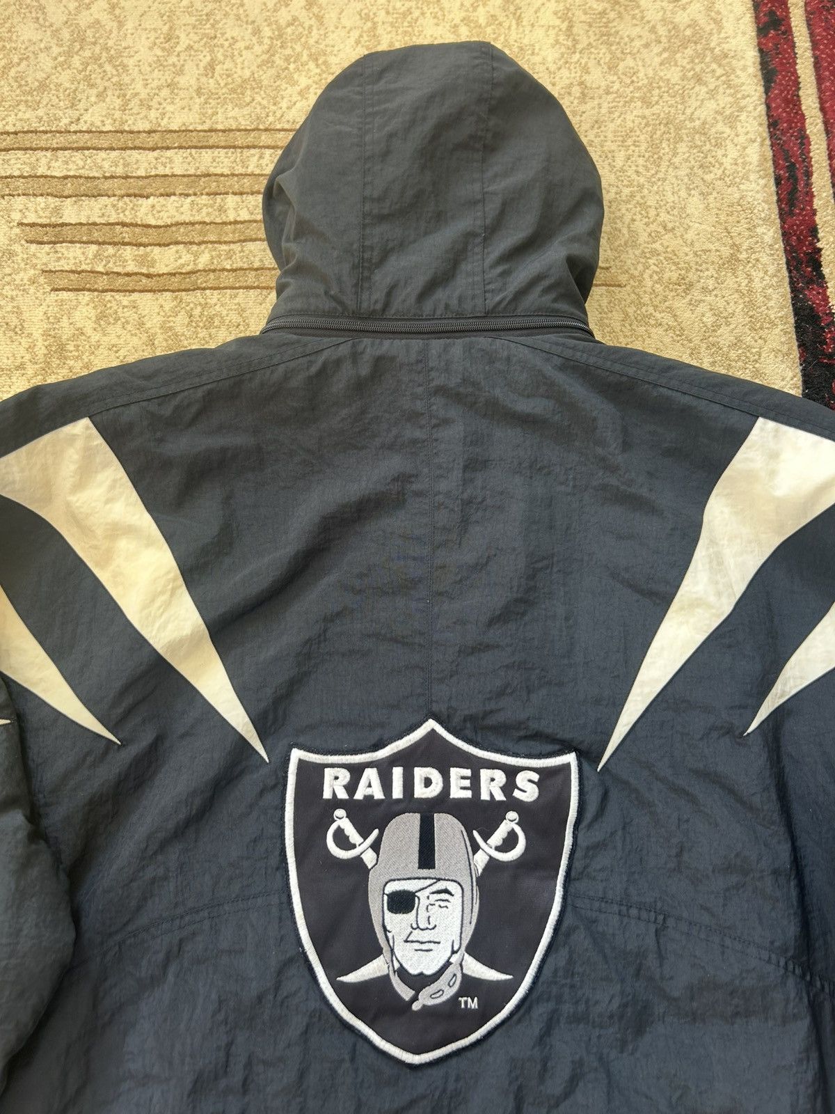 Apex One Vintage 90s Apex One Oakland Raiders Shark Tooth Jacket Size US XL / EU 56 / 4 - 15 Thumbnail