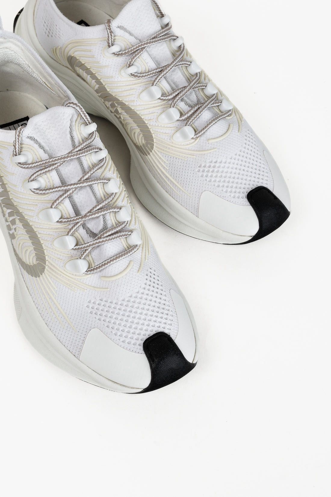 Gucci Gucci Run White Sneakers Mens Size US 12 / 45 IT Size US 12 / EU 45 - 2 Thumbnail
