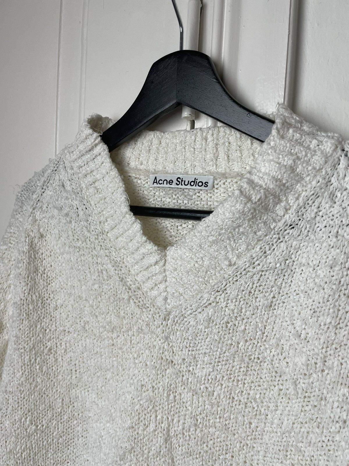 Acne Studios Acne Studios AW 20 white knit sweater v-neck Kurt Size US M / EU 48-50 / 2 - 4 Thumbnail