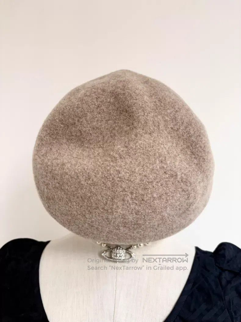 Vivienne Westwood Vivienne Westwood Vintage Beige Leather Label Saturn Beret Size ONE SIZE - 5 Thumbnail