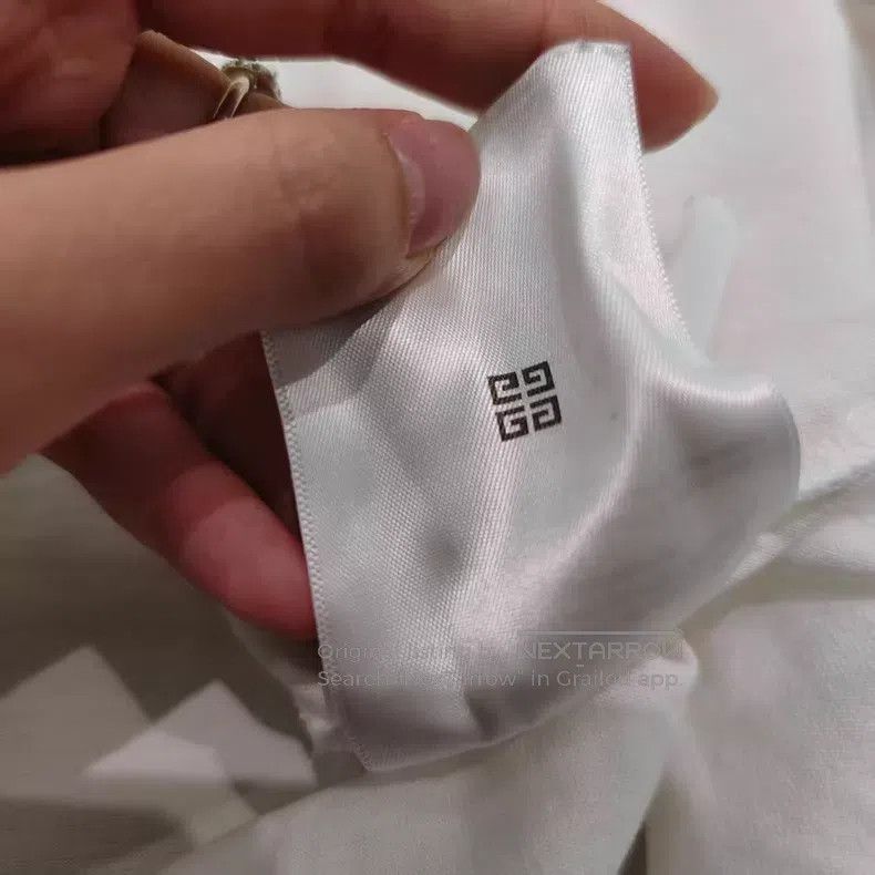 Givenchy Givenchy Short-sleeved Size US L / EU 52-54 / 3 - 5 Thumbnail