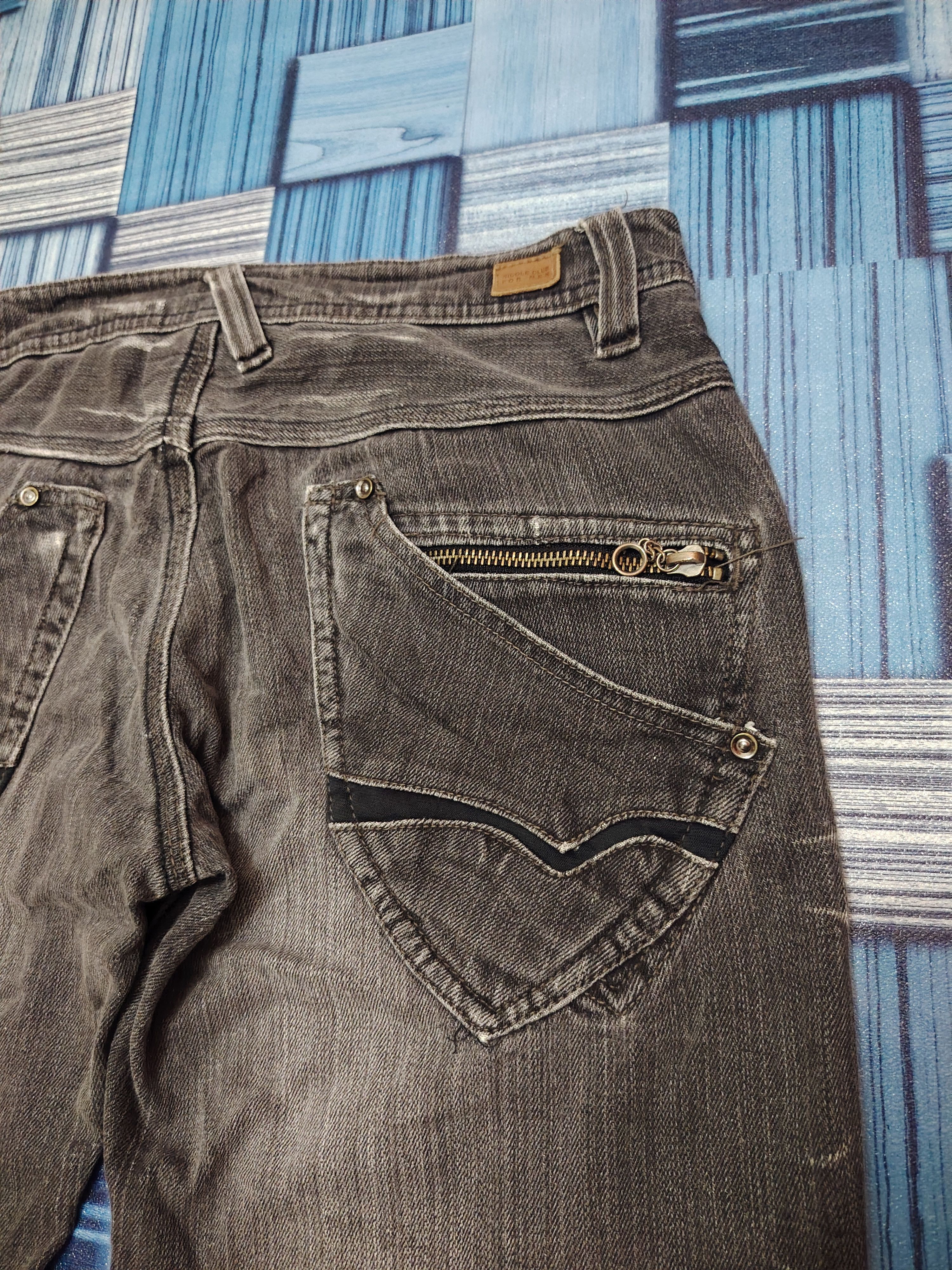 Le Grande Bleu (L.G.B.) Japanese Nicole Club Washed Black Distressed Flared Jeans Size US 29 - 17 Thumbnail