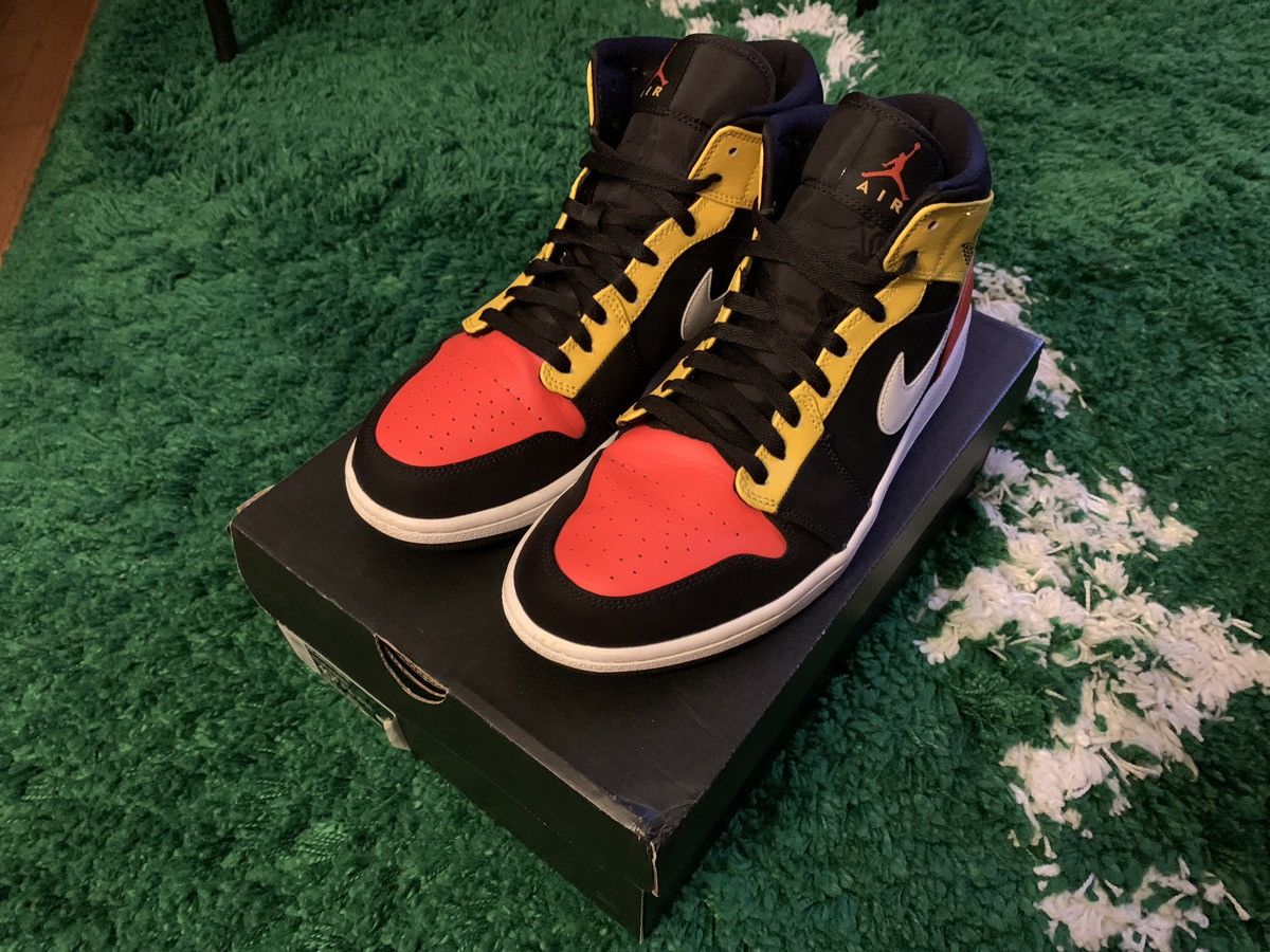 Jordan Brand × Nike Jordan 1 Mid Black Amarillo Orange Size US 10.5 / EU 43-44 - 2 Thumbnail