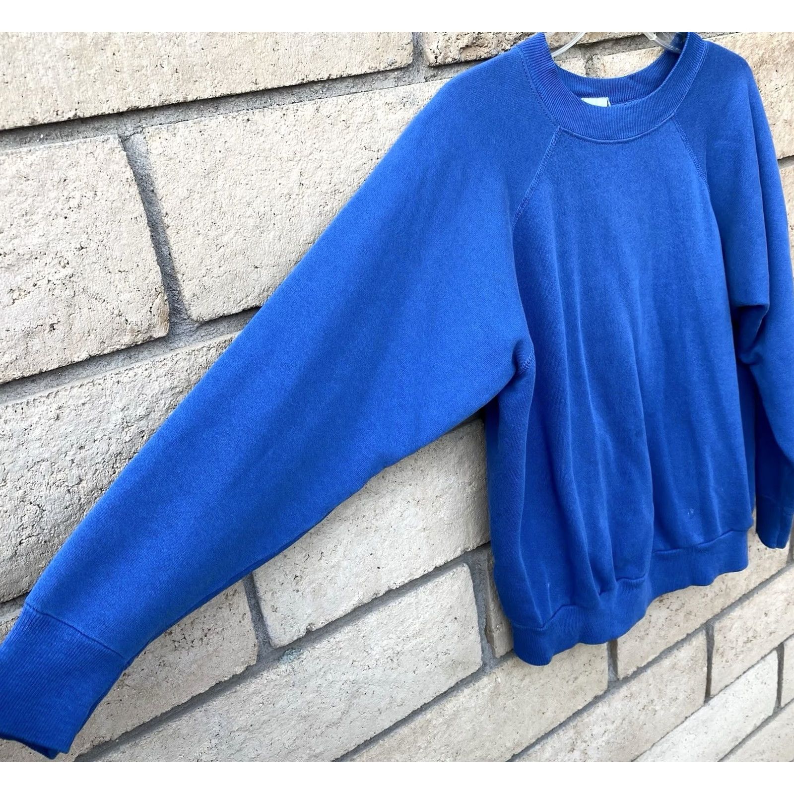 Vintage VINTAGE 20 20 Sport Sweatshirt Long Sleeve Blue Size L Mens Pullover Sweatshirt Jumper Sweater Size US L / EU 52-54 / 3 - 4 Thumbnail