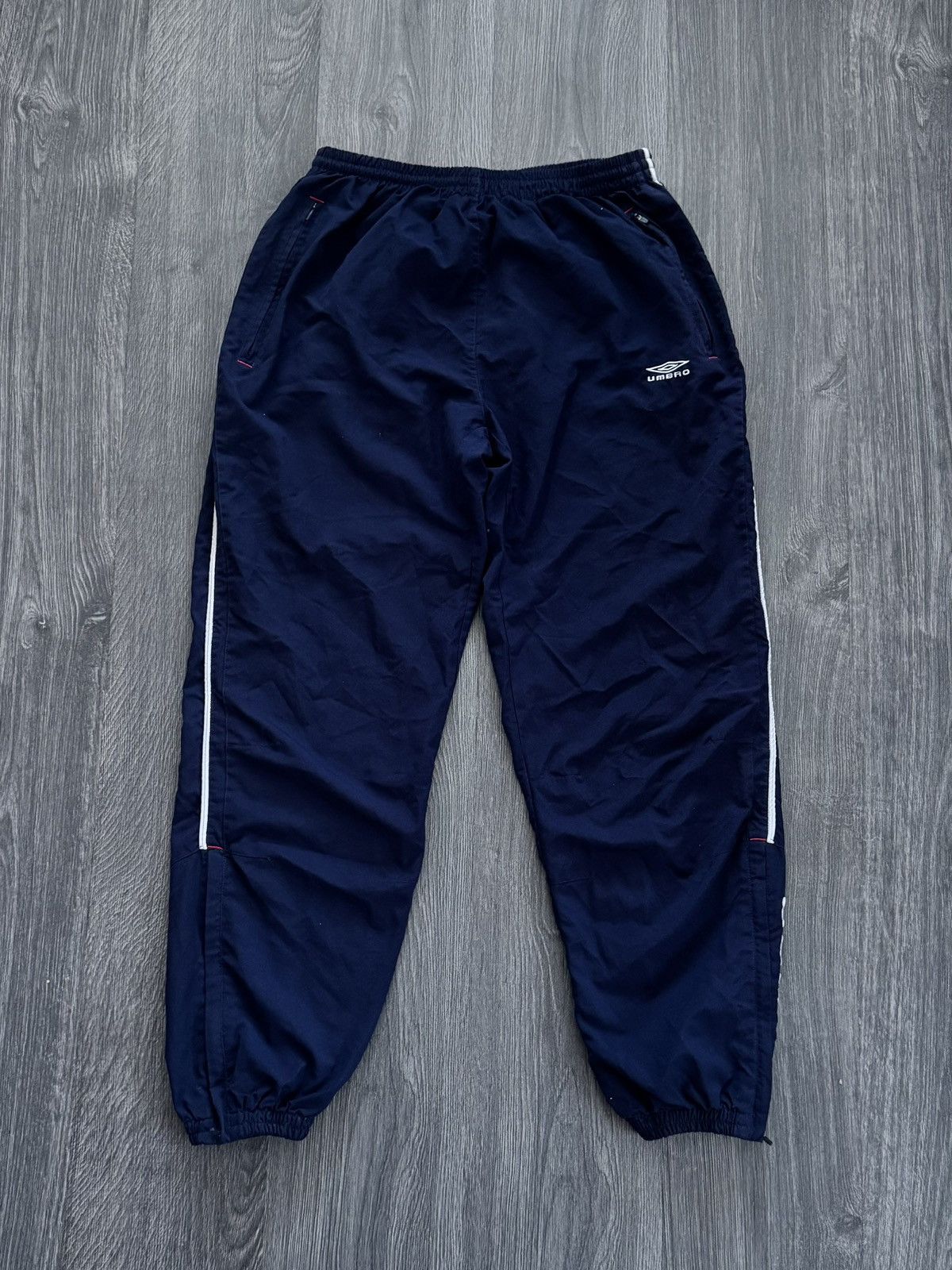 Umbro Vintage Umbro Navy Track Pants Size US 34 / EU 50 - 1 Thumbnail