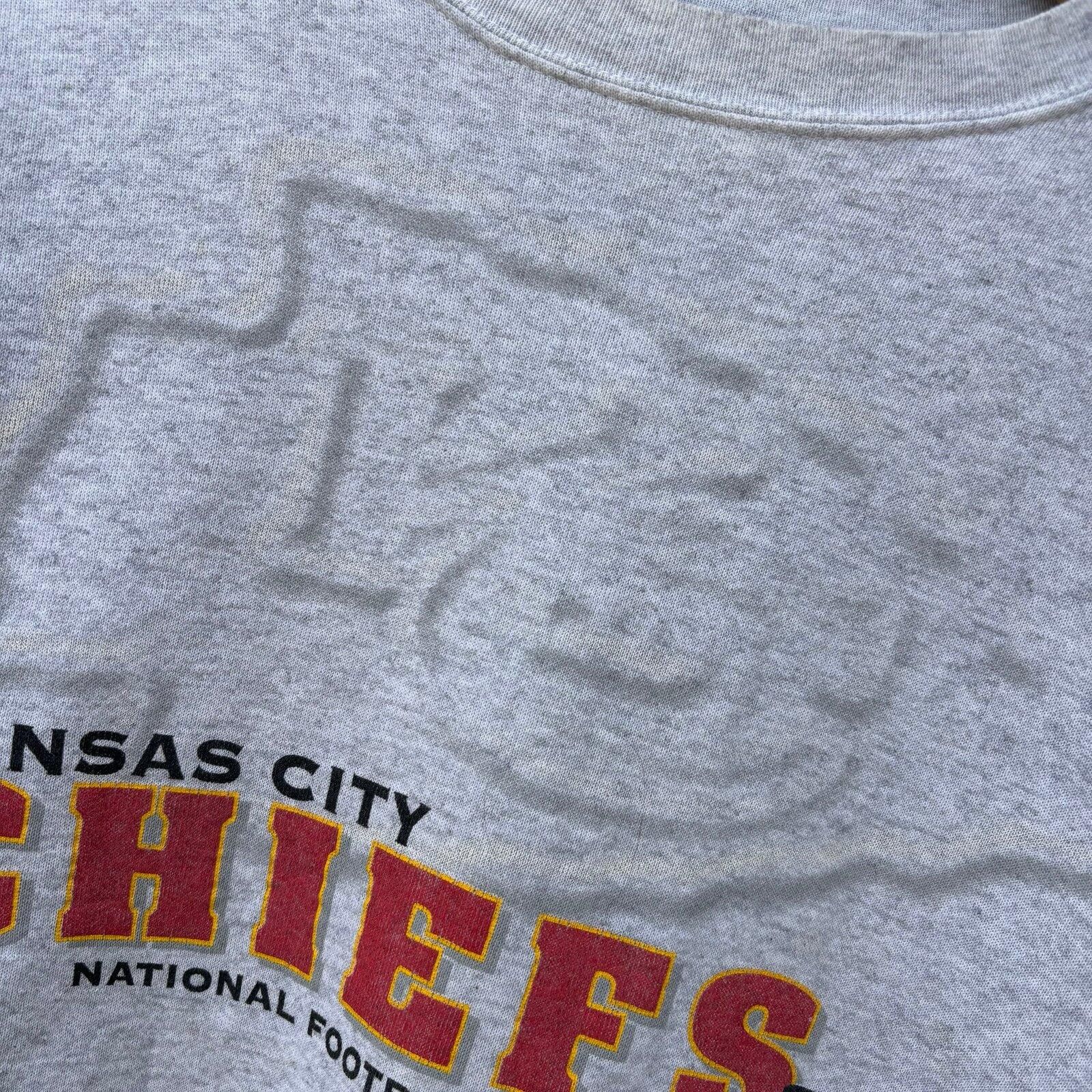 Logo 7 Vintage 90s Kansas City Chiefs sweatshirt Size US L / EU 52-54 / 3 - 2 Thumbnail