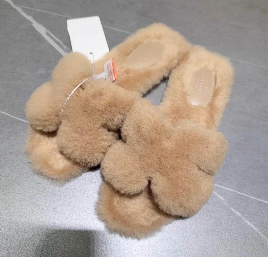 Hermes Hermes 95 New Plush Slippers 36 EU Size US 5.5 / IT 35.5 - 1 Thumbnail