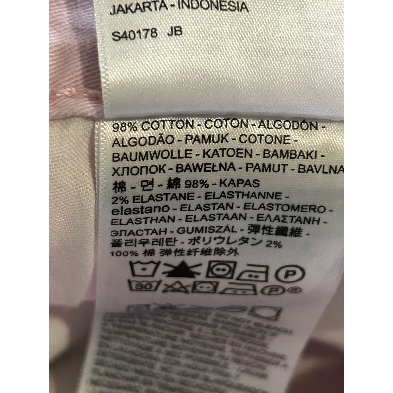 Levi's Levi's Shorts Women 27 Pink Bermuda Stretch Pockets Casual Summer Classic Womens Size 27" / US 4 / IT 40 - 6 Thumbnail