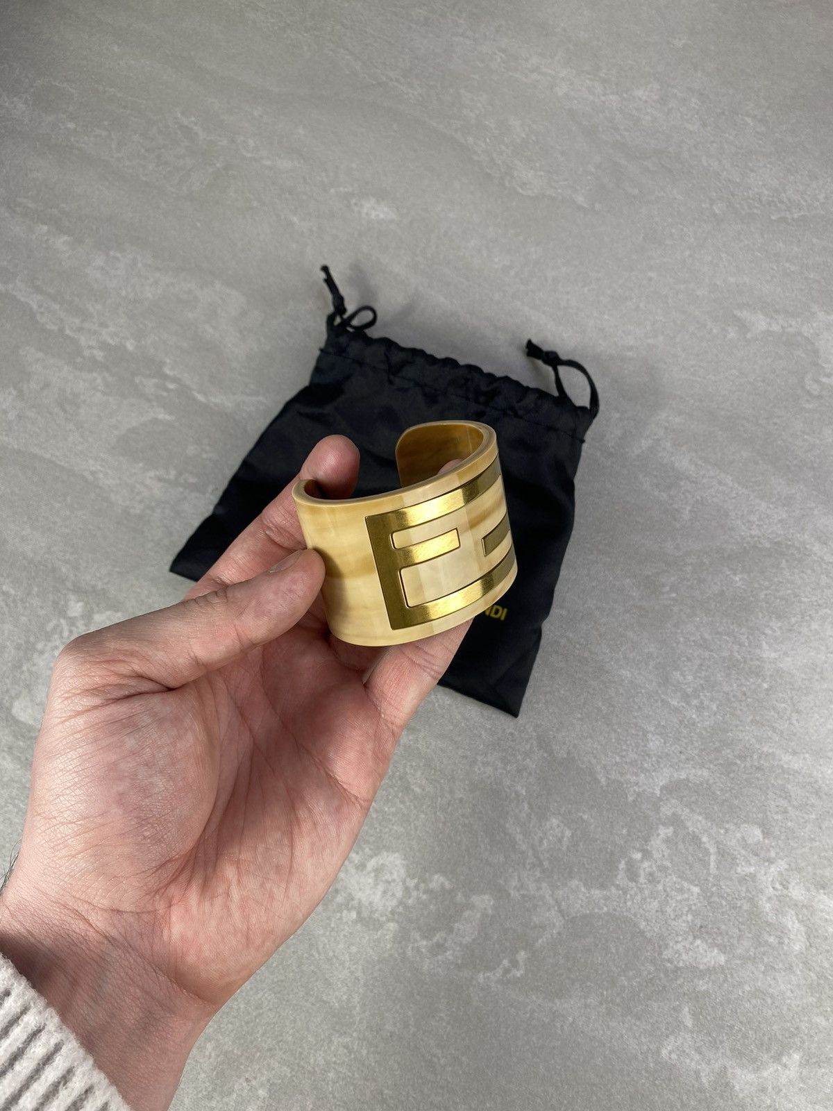 Fendi Fendi 2009 BRACCIALE FOREVER PLEXI WOOD/COFFEE CUFF BRACELET Size ONE SIZE - 19 Thumbnail