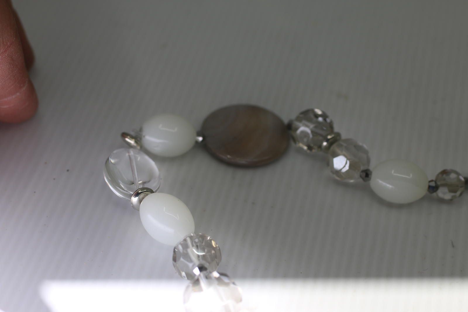 Unknown London Vintage Neutral Beaded Necklace Clear Crystal White Beads Size ONE SIZE - 7 Thumbnail