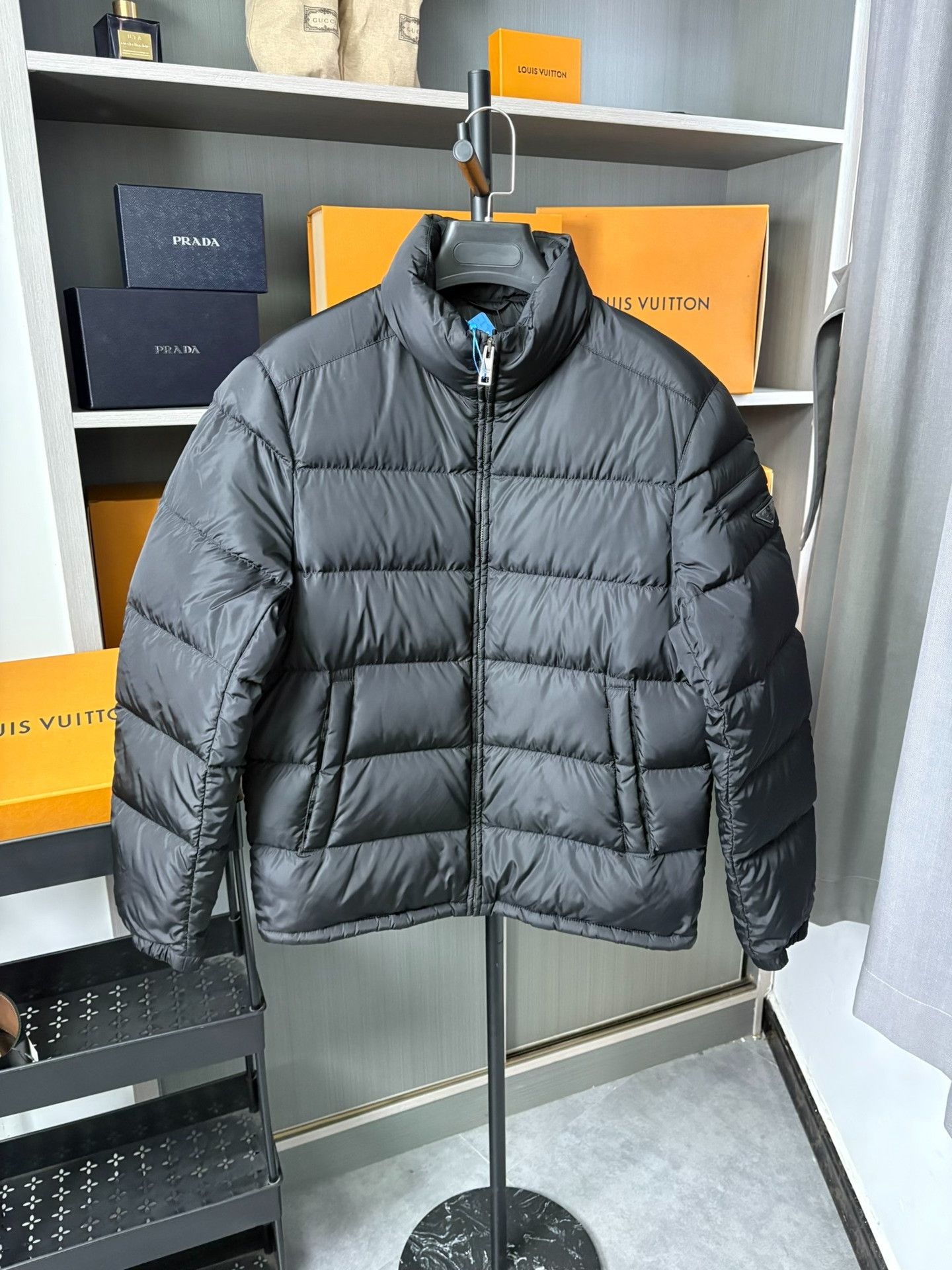 Prada Prada Down Black Heavy Coat 46 Men Size US L / EU 52-54 / 3 - 1 Thumbnail