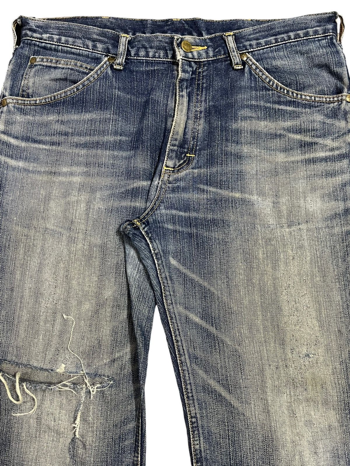 Lee Vintage Lee Blue Faded Wash Distressed Style Wide Leg Jeans Size US 34 / EU 50 - 4 Thumbnail