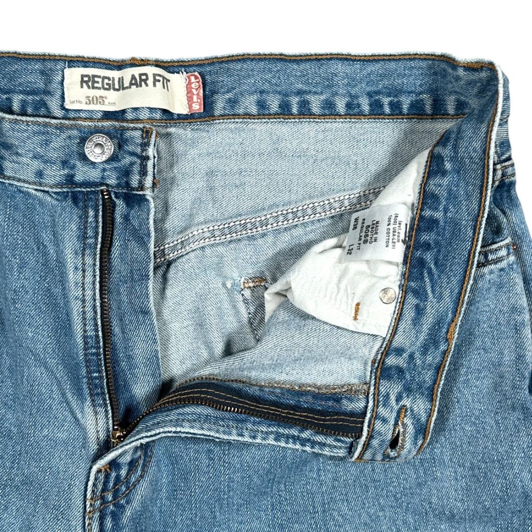 Levi's Levi's 505 Jeans Mens 36x32 Blue Regular Fit Straight Leg Light Wash Denim Y2K Size US 36 / EU 52 - 4 Thumbnail