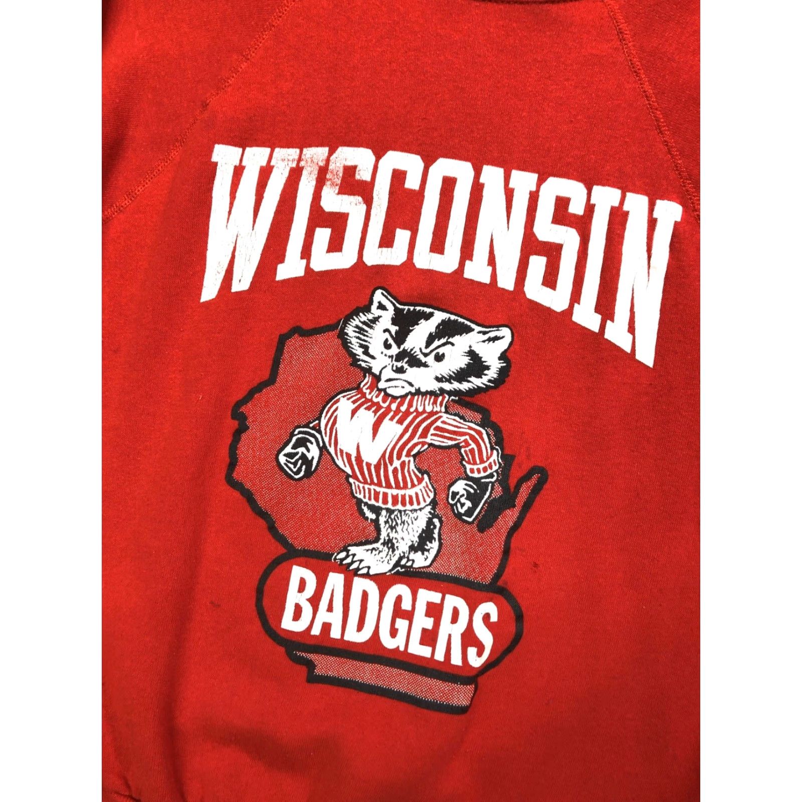 NCAA VINTAGE Wisconsin Badgers Raglan Sweatshirt 80’s College NCAA Sports Football Shirt Mens Large Red Size US L / EU 52-54 / 3 - 2 Thumbnail