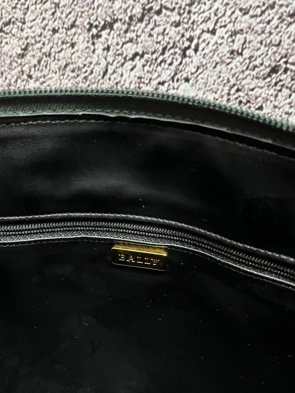 Bally × Vintage NWT Bally Artist Series Green Suide Light Weight Size ONE SIZE - 4 Thumbnail