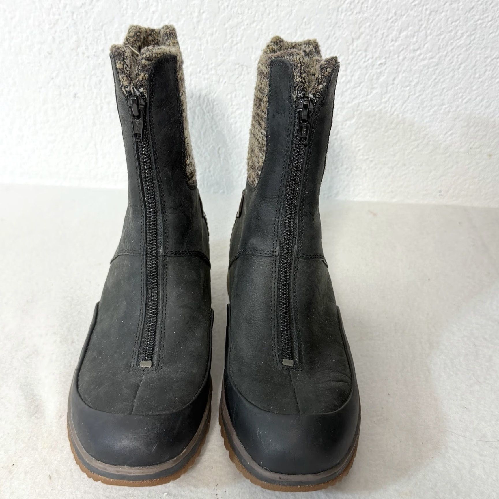 Merrell VINTAGE Merrell Women's ZipOn Warm Winter Boots Eventyr Bond Black Leather Size US 8 Size US 8 / IT 38 - 3 Thumbnail