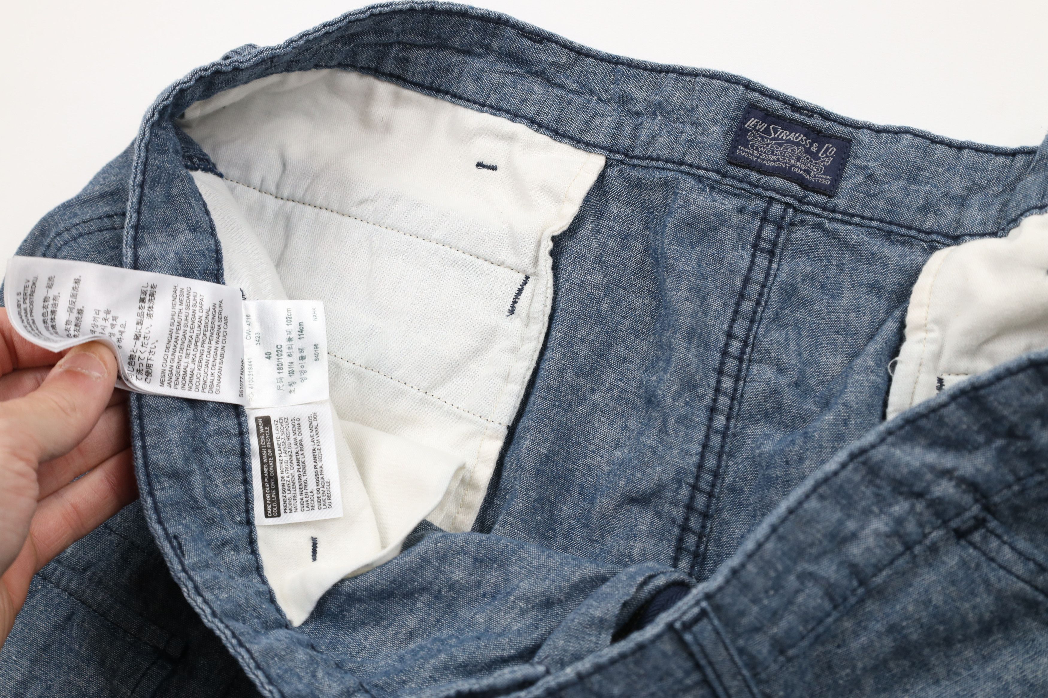 Levi's × Vintage Vintage Y2K Levis Baggy Fit Linen Blend Cargo Shorts Blue Size US 40 / EU 56 - 7 Thumbnail