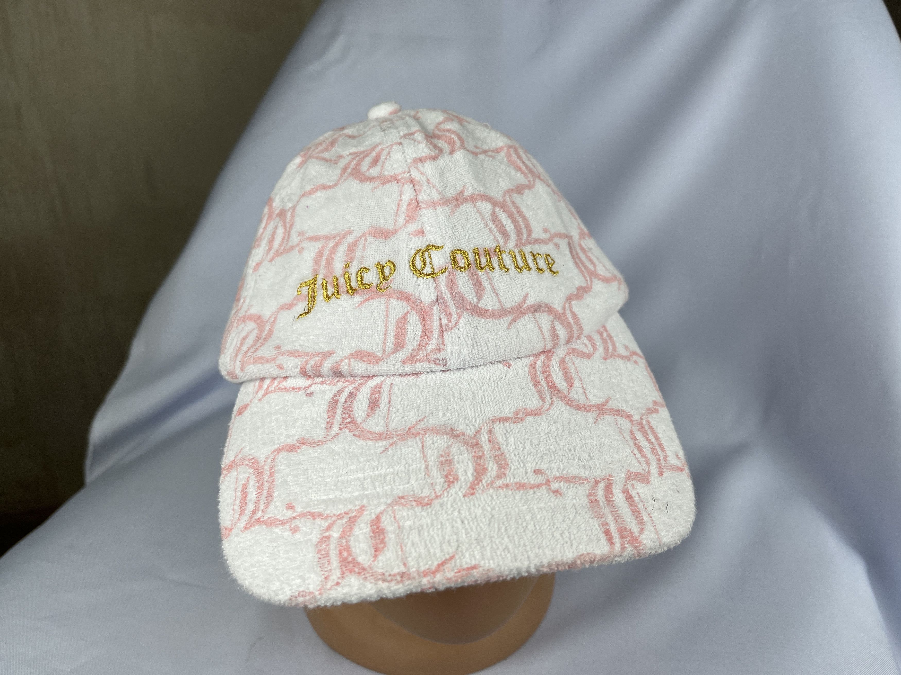 Juicy Couture Jeans Juicy Couture Towel Terry Cap Hat White Pink Size Adjustable Size ONE SIZE - 1 Thumbnail