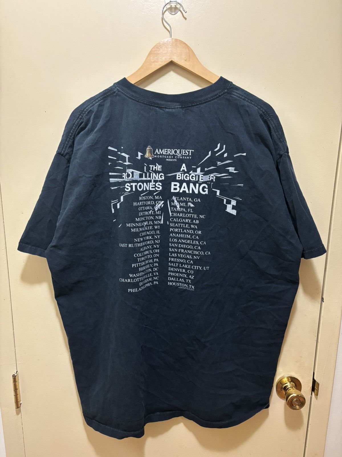 The Rolling Stones ROLLING STONES A Bigger Bang Tour Rock Concert Vintage shirt Size US XXL / EU 58 / 5 - 2 Thumbnail