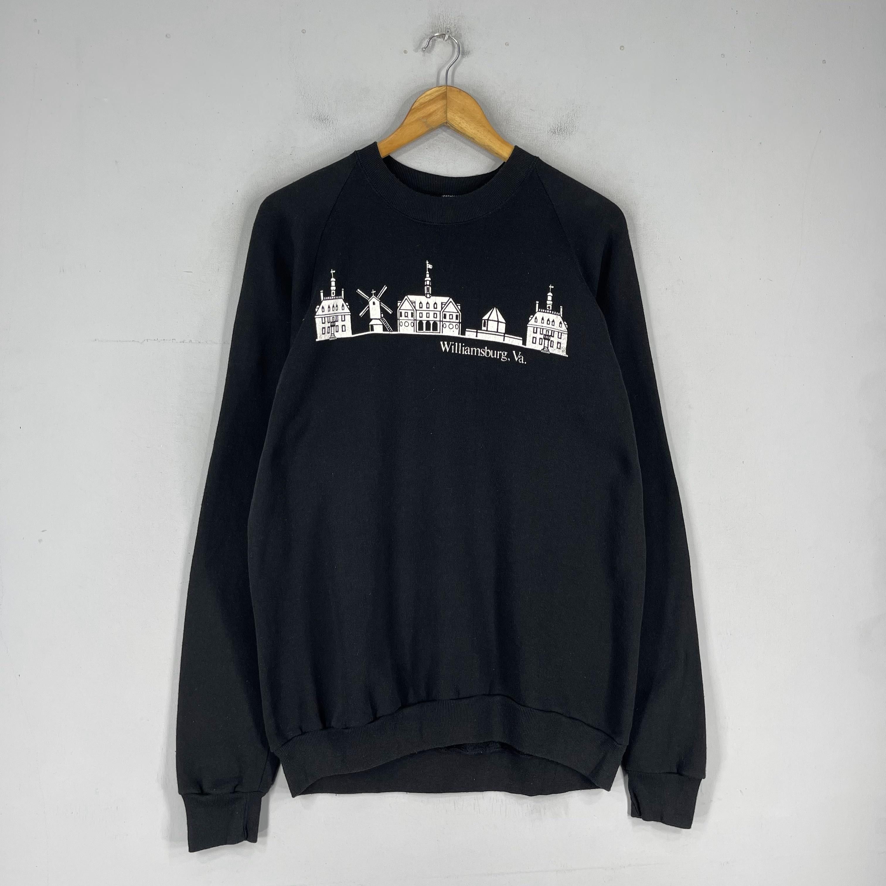 Vintage Vintage 90's WILLIAMSBURG American Revolution Sweatshirt Size US M / EU 48-50 / 2 - 3 Thumbnail