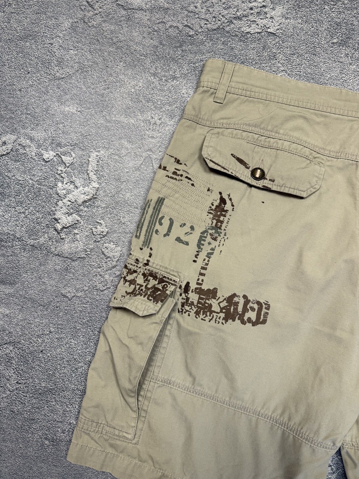 Oakley × Vintage Vintage Oakley distressed cargo Y2K shorts Size US 38 / EU 54 - 6 Thumbnail