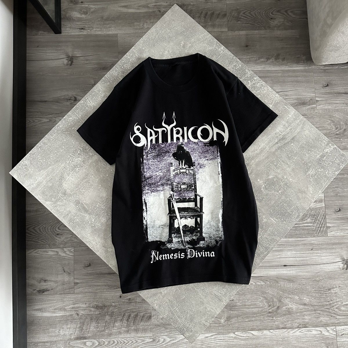 Band Tees Vintage 00s Satyricon Nemesis Divina rock band tee y2k black Size US S / EU 44-46 / 1 - 1 Thumbnail
