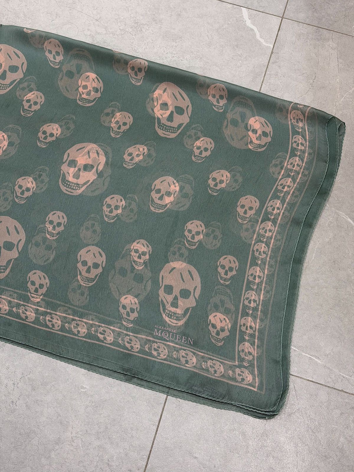 Alexander McQueen ALEXANDER MCQUEEN Skull Silk Scarf Kanye Wool Fakemink Logo Size ONE SIZE - 10 Thumbnail