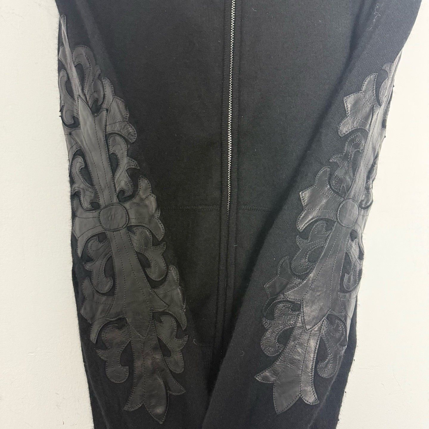 Chrome Hearts Chrome Hearts Black Zip Hoodie Silver Buckle Size US S / EU 44-46 / 1 - 1 Thumbnail