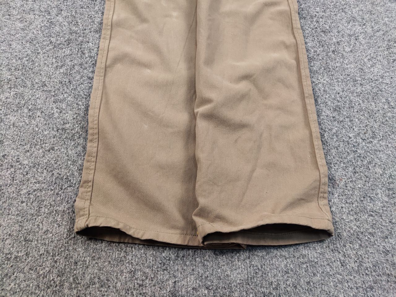 Japanese Brand Vintage 90's Japanese Baggy Beige Cargo Pants Y2K Hype Style Size US 29 - 9 Thumbnail