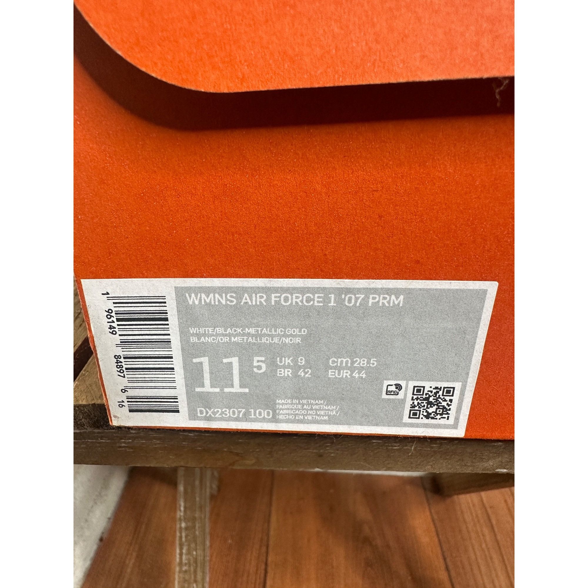 Nike WMNS Air Force 1 ‘07 PRM Leather 40th Anniversary Edition Br Size US 10 / EU 43 - 9 Thumbnail