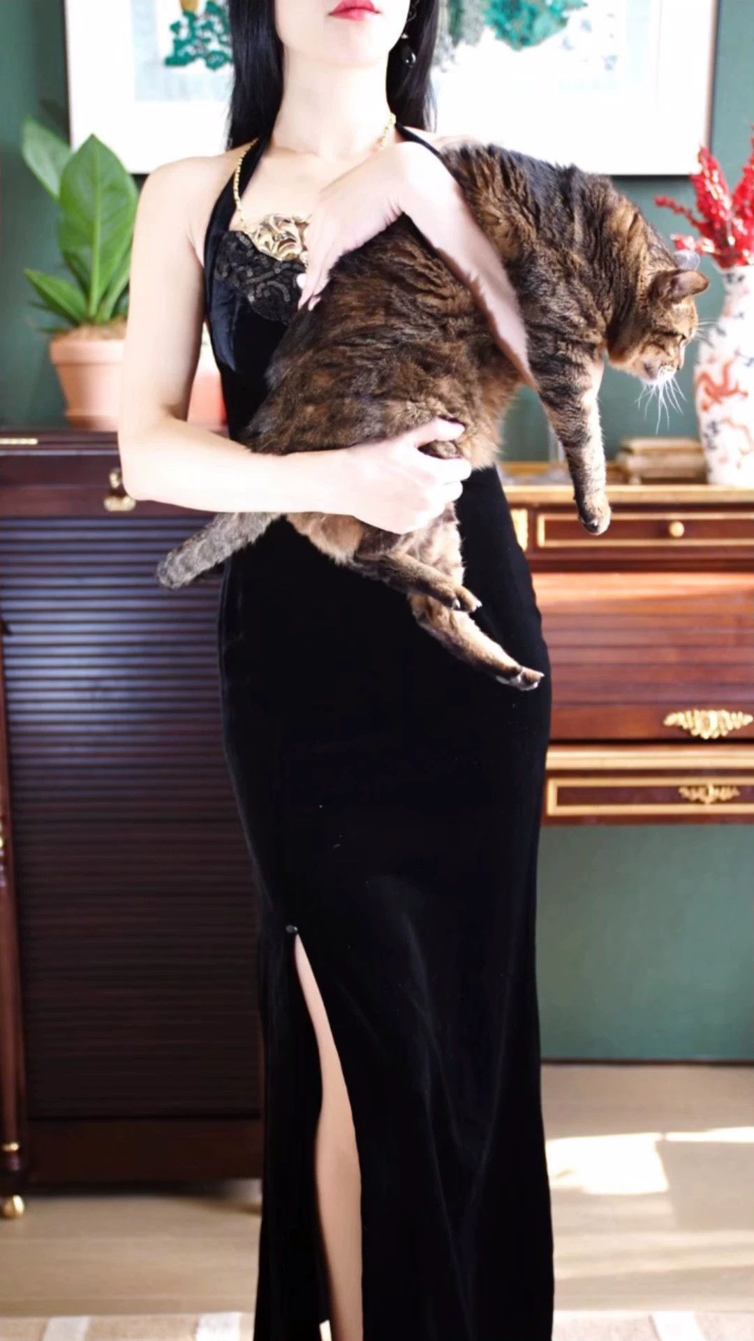 Other UK Vintage Black Velvet Beaded Halter Dress & Jacket Set Size SM Size S / US 4 / IT 40 - 1 Thumbnail