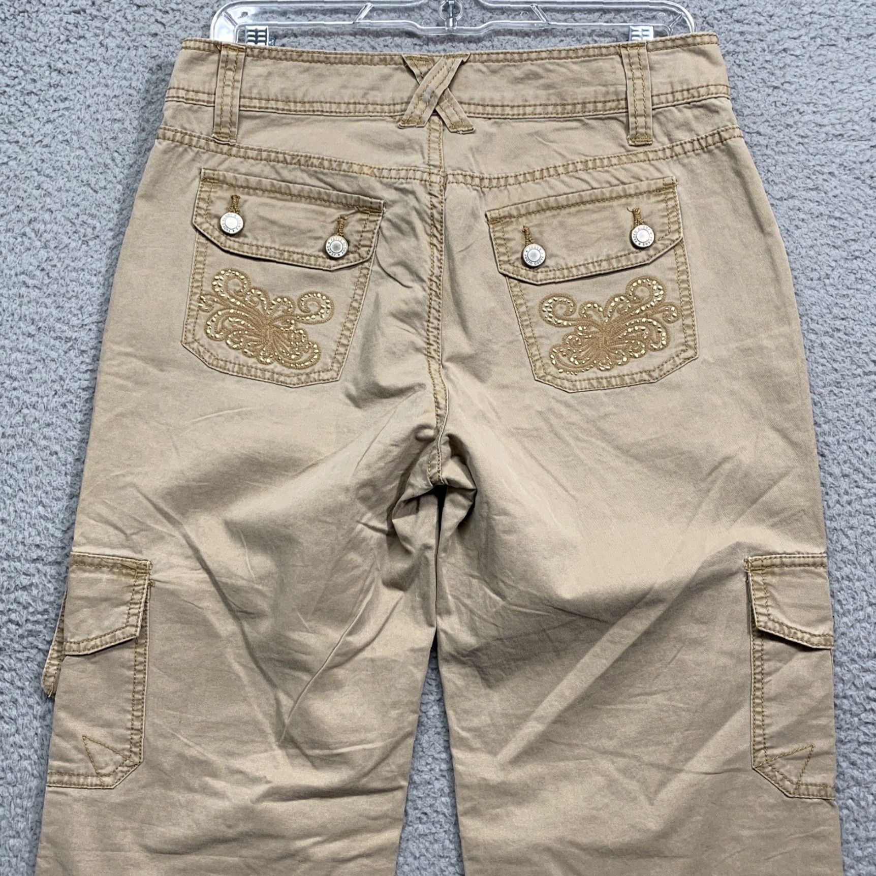 Faded Glory Faded Glory Pants Missy 6 Cargo Mid-Rise Sequins Tan Relaxed Straight NWT Size 28" / US 6 / IT 42 - 5 Thumbnail