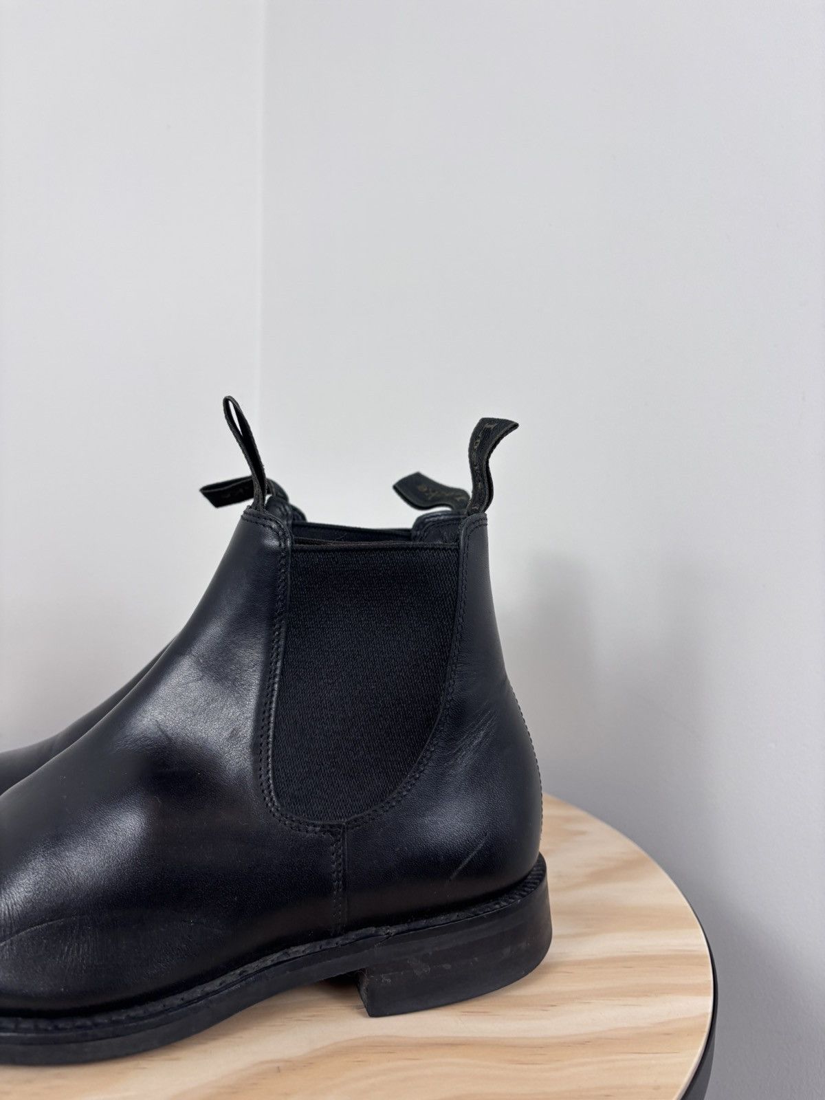 Loake Loake Chatterley Women’s Black Leather Chelsea Boots Size US 6.5 / IT 36.5 - 14 Thumbnail