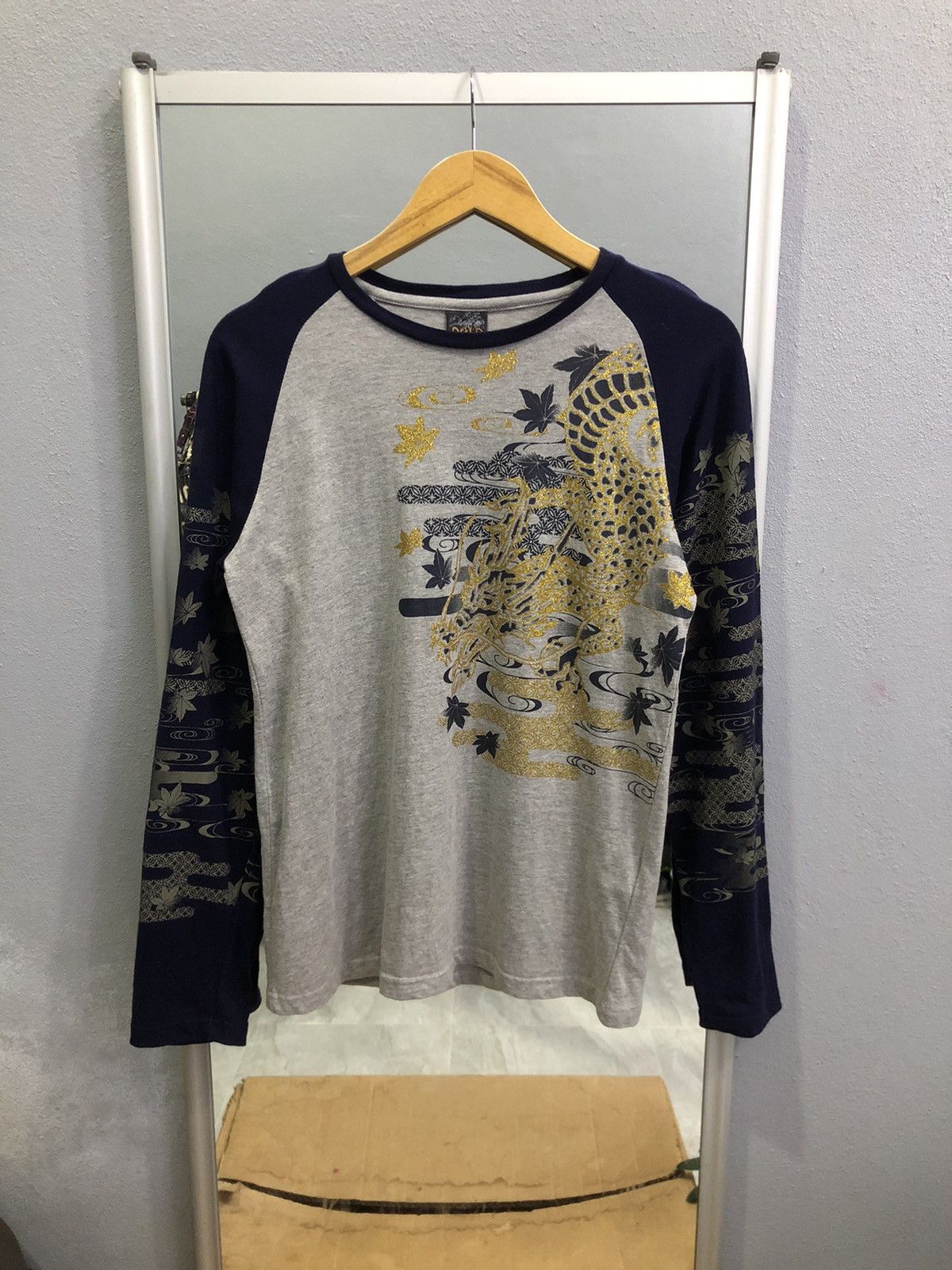 Japanese Brand OBLO Japanese Dragon Long Sleeve Gold Foil Print Size US S / EU 44-46 / 1 - 1 Thumbnail