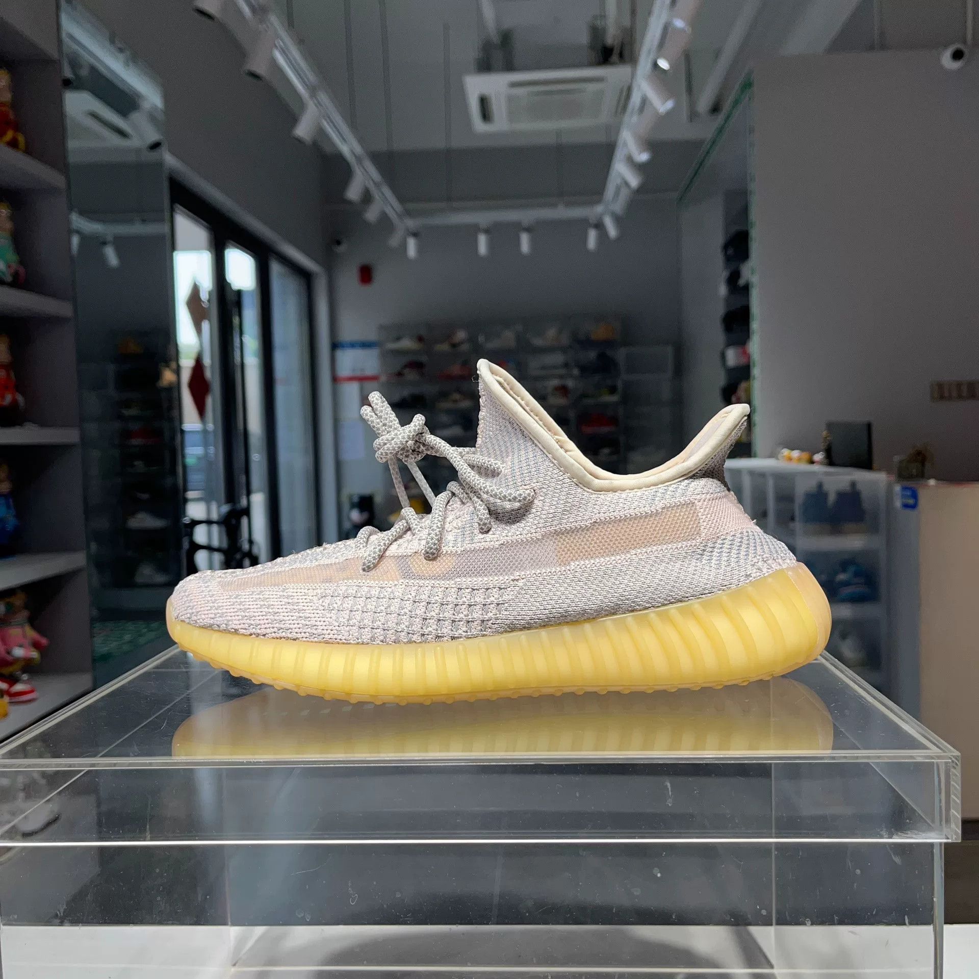 Adidas Adidas YEEZY Pink Lowtop Sneakers 9.5 Men Size US 9.5 / EU 42-43 - 1 Thumbnail