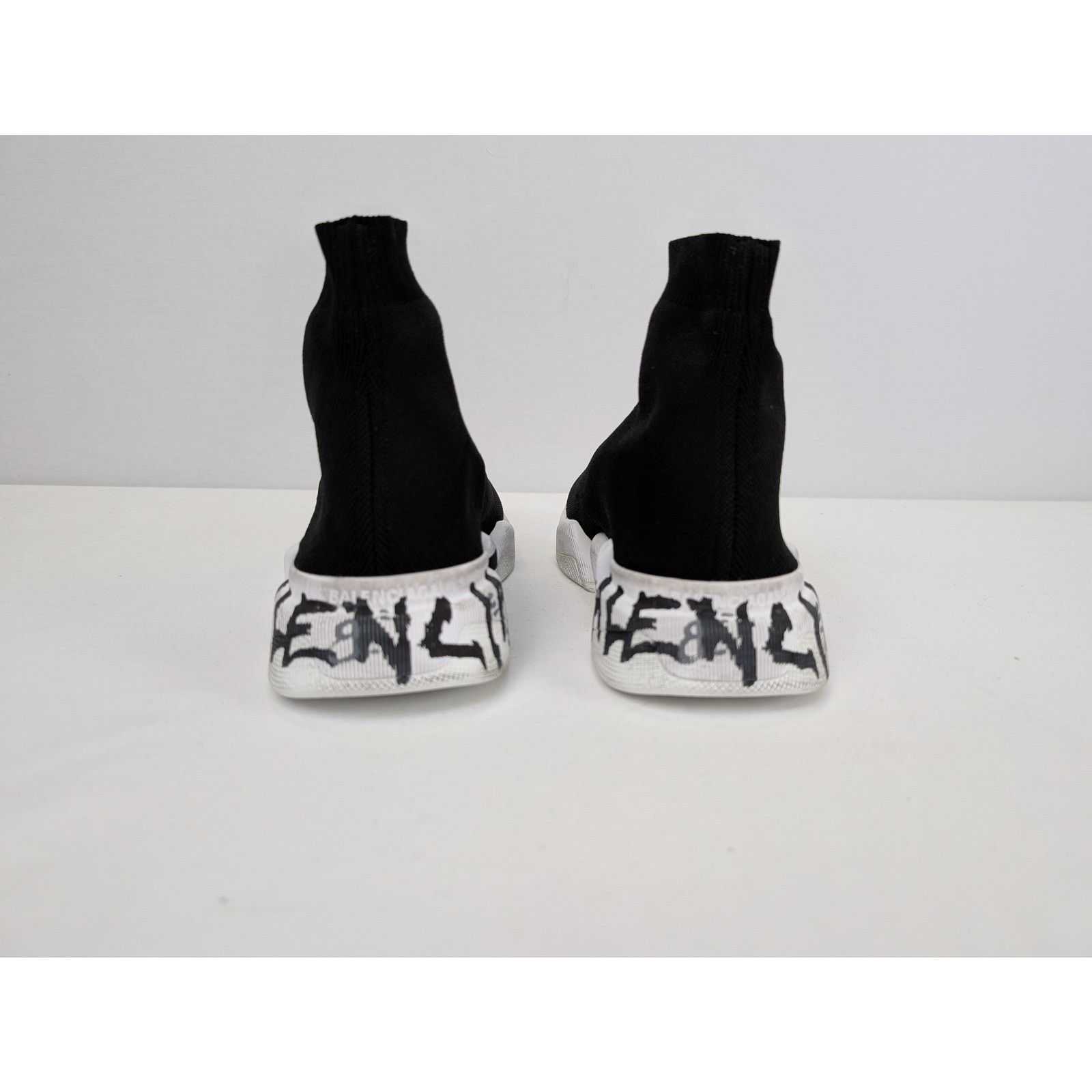 Balenciaga o1rshd1 Rec Knit Graffiti Speed 2.0 Lt Sneakers Black/White Size US 8 / EU 41 - 11 Thumbnail