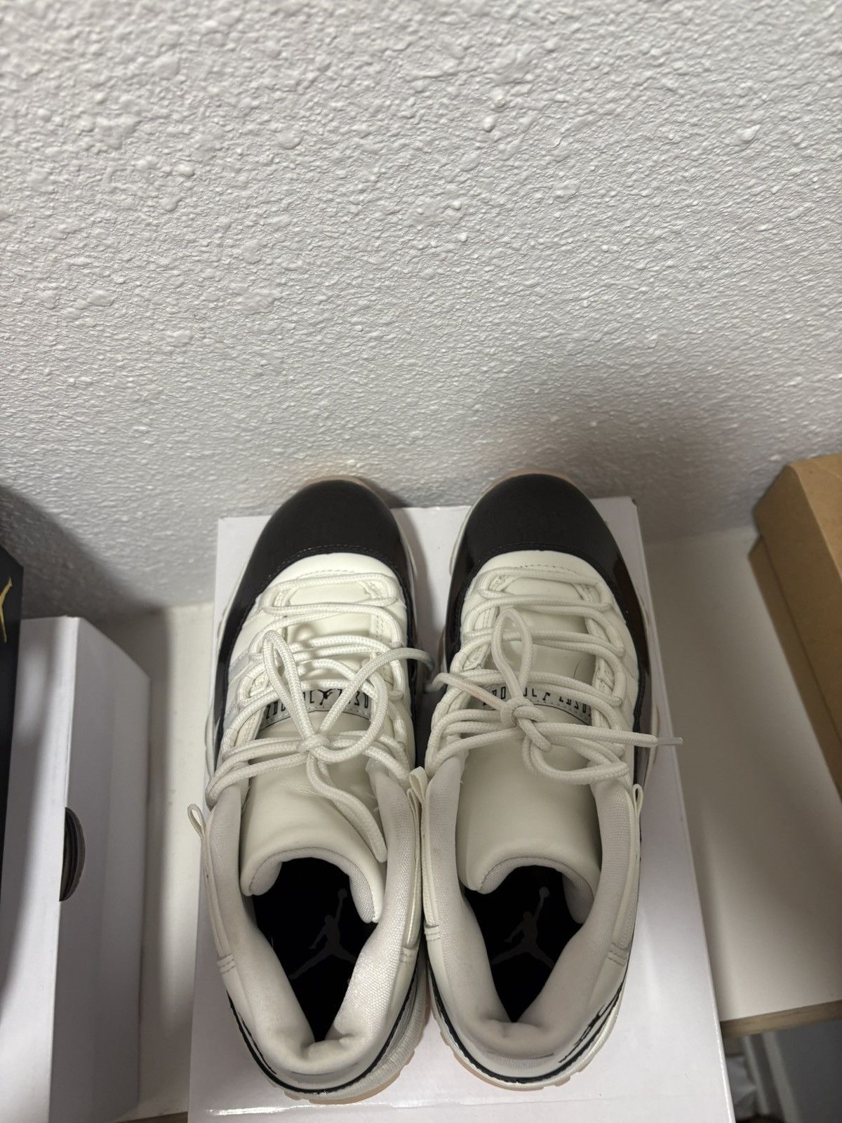 Jordan Brand × Nike Womens air jordan 11 retro Neapolitans Size US 8 / IT 38 - 7 Thumbnail