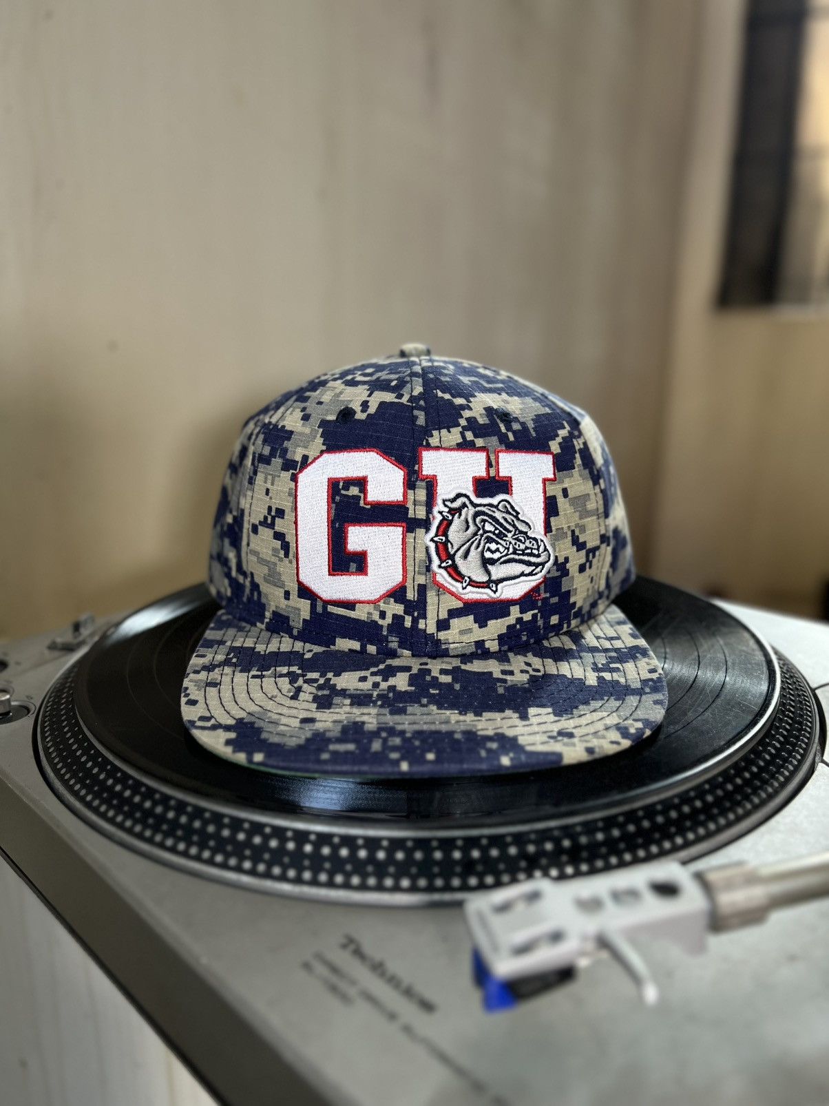 The Game Vintage 00s The Game Hat - Georgetown Hoyas CAMO Size ONE SIZE - 4 Thumbnail