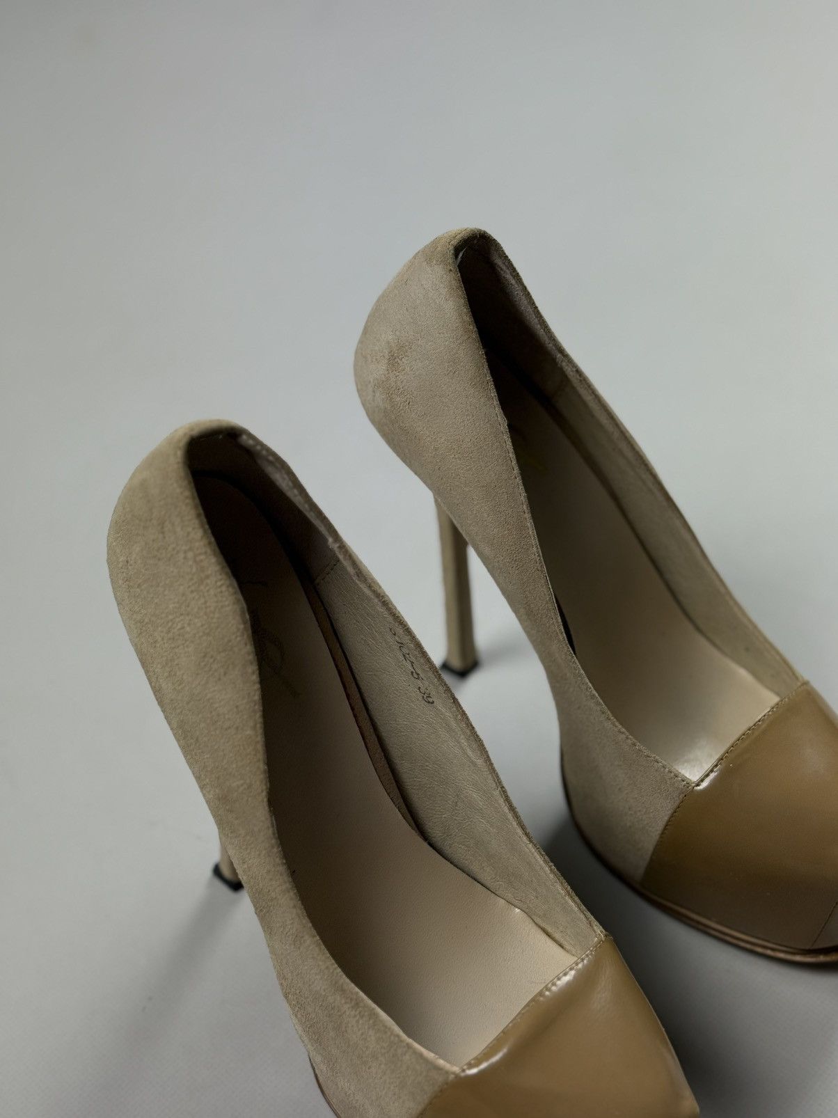 Yves Saint Laurent YSL Yves Saint Lauren Tribute Two Cap Toe Pump Heels Shoes Size US 9 / IT 39 - 3 Thumbnail