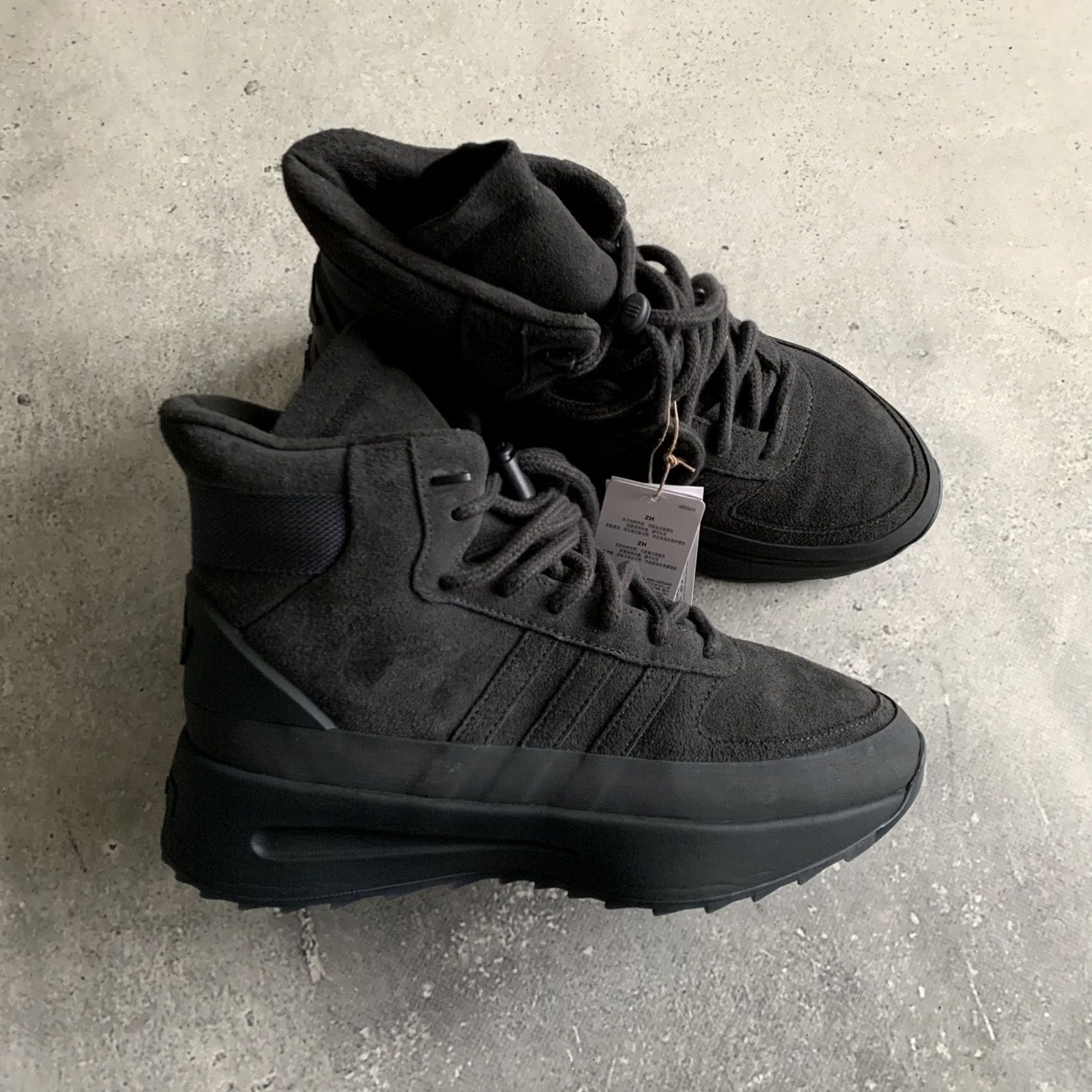 Adidas ADIDAS x FEAR OF GOD ATHLETICS LOS ANGELES HIKER SNEAKER US 5 UK 4.5 MEN Boot Black Size US 5 / EU 37 - 2 Thumbnail