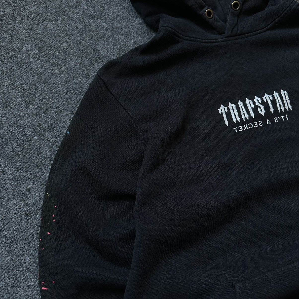 Trapstar London VTG Trapstar Hoodie Size M Big Logo Distressed 00s USA Hype Size US M / EU 48-50 / 2 - 15 Thumbnail