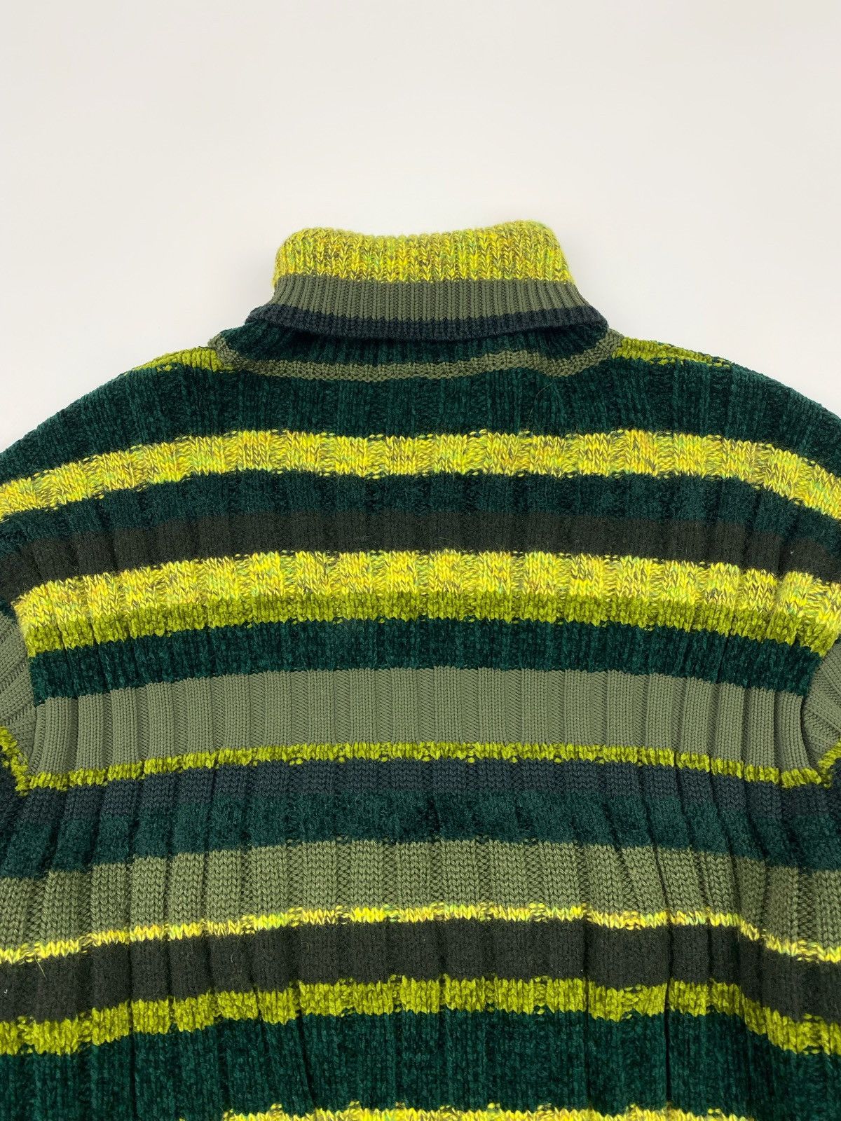Versace 1990s Vintage Versace Classic V2 Stripped Turtleneck Sweater Size US L / EU 52-54 / 3 - 11 Thumbnail