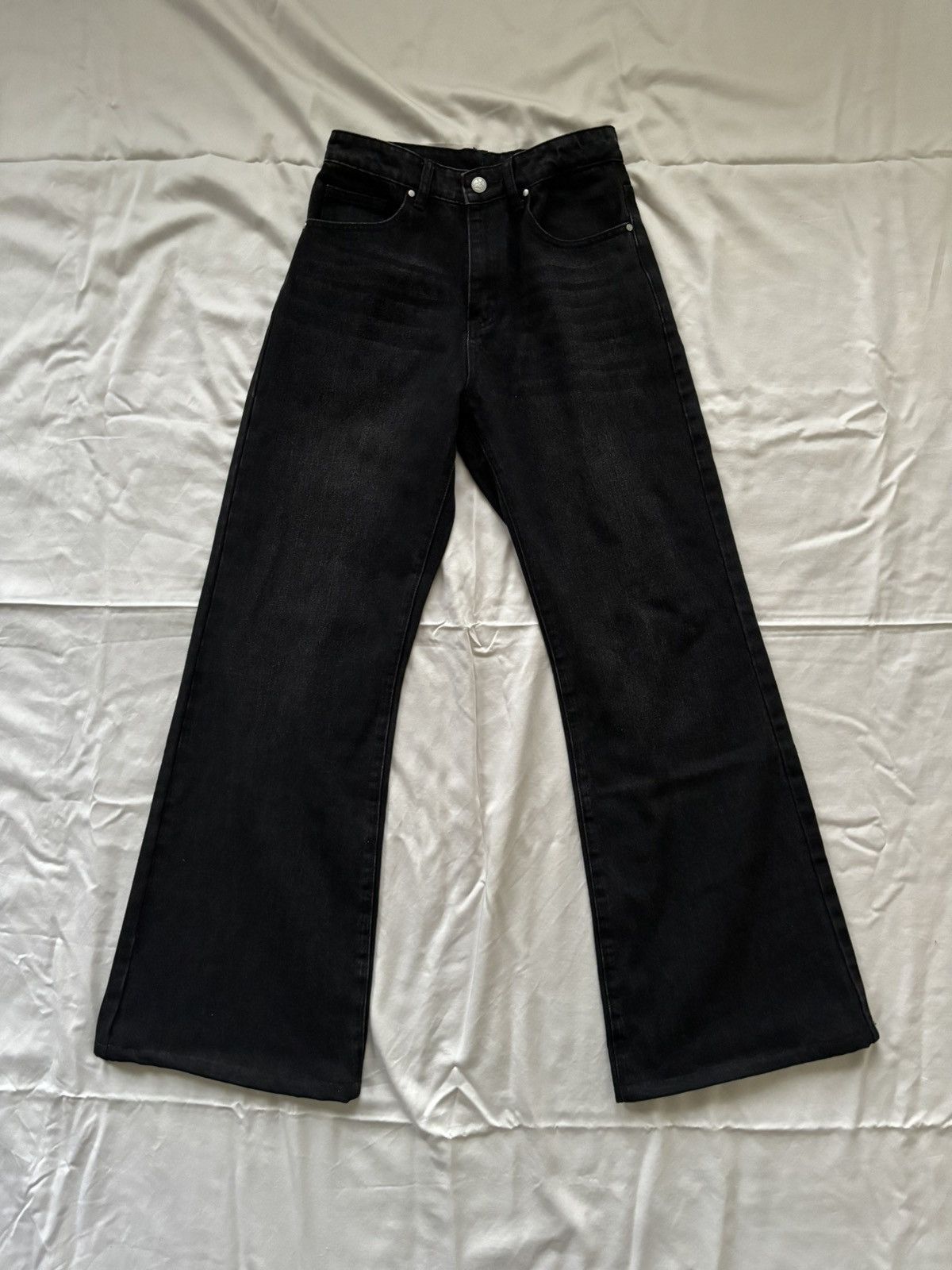 basketcase gallery Basketcase gallery lax flare denim jet black 