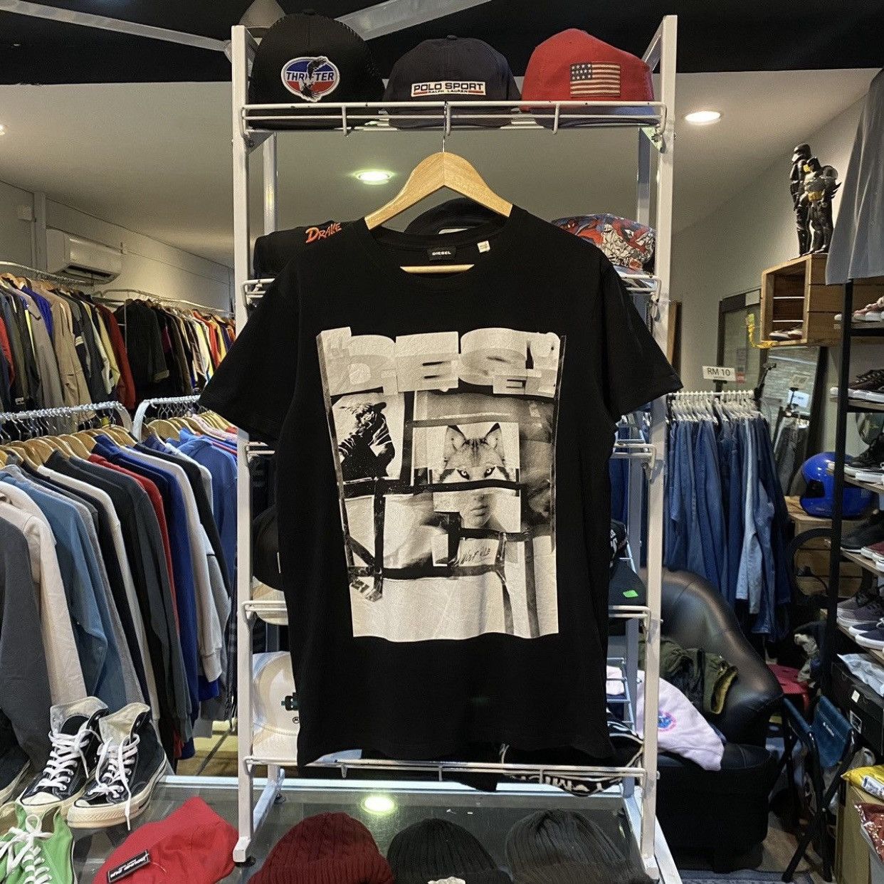 Diesel Vintage Diesel T-Diego-HF Graphic T-shirt Size US L / EU 52-54 / 3 - 1 Thumbnail