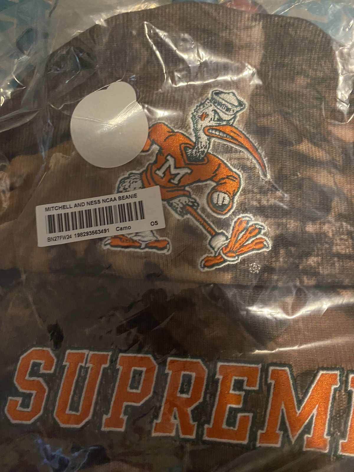 Mitchell & Ness × NCAA × Supreme Supreme Mitchell & Ness NCAA Beanie TrueTimer Kanati Miami Size ONE SIZE - 4 Thumbnail
